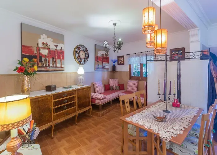 Casa Pilar Con Piscina Ferienhaus