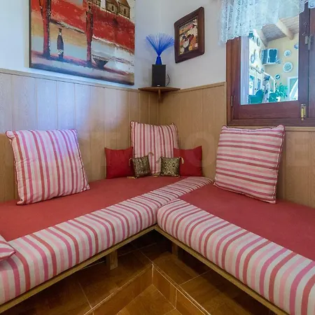 Casa Pilar Con Piscina Feriehus Teror